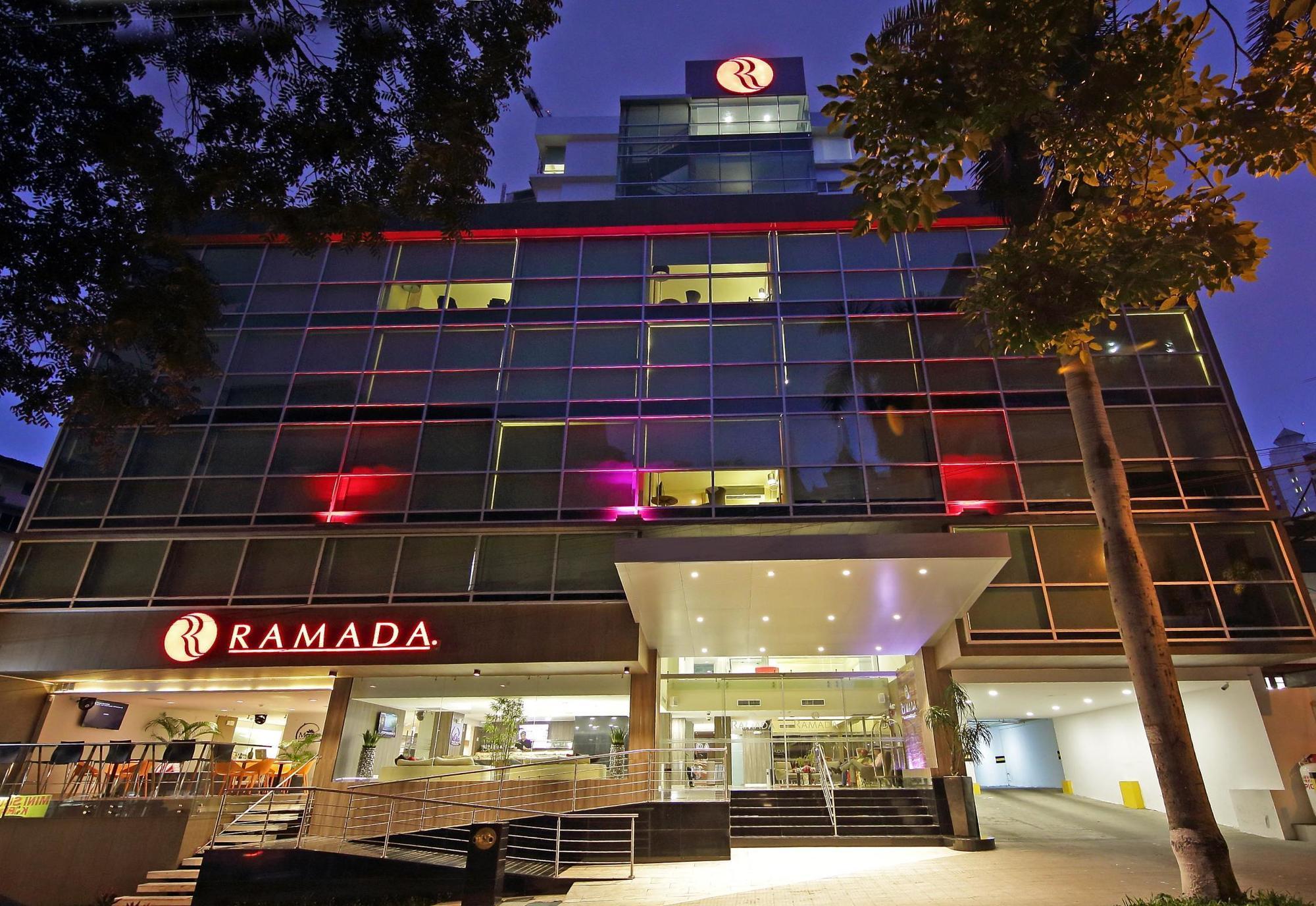 Ramada By Wyndham Panama Via Argentina Hotel Exterior foto